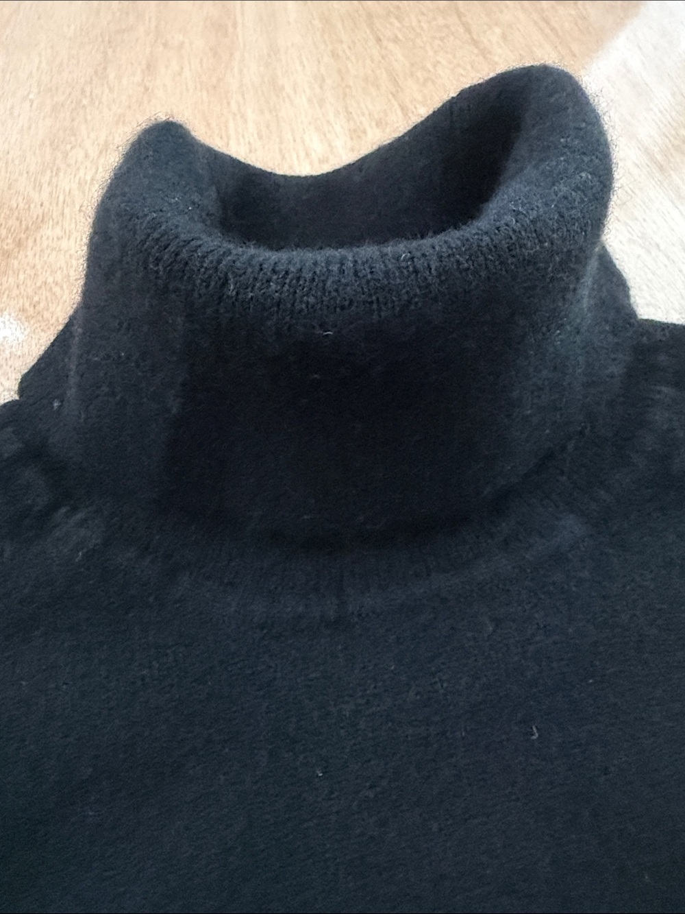 Quince Women's Black Turtleneck Mongolian Cashmere Sweater - Picture 7 of 9